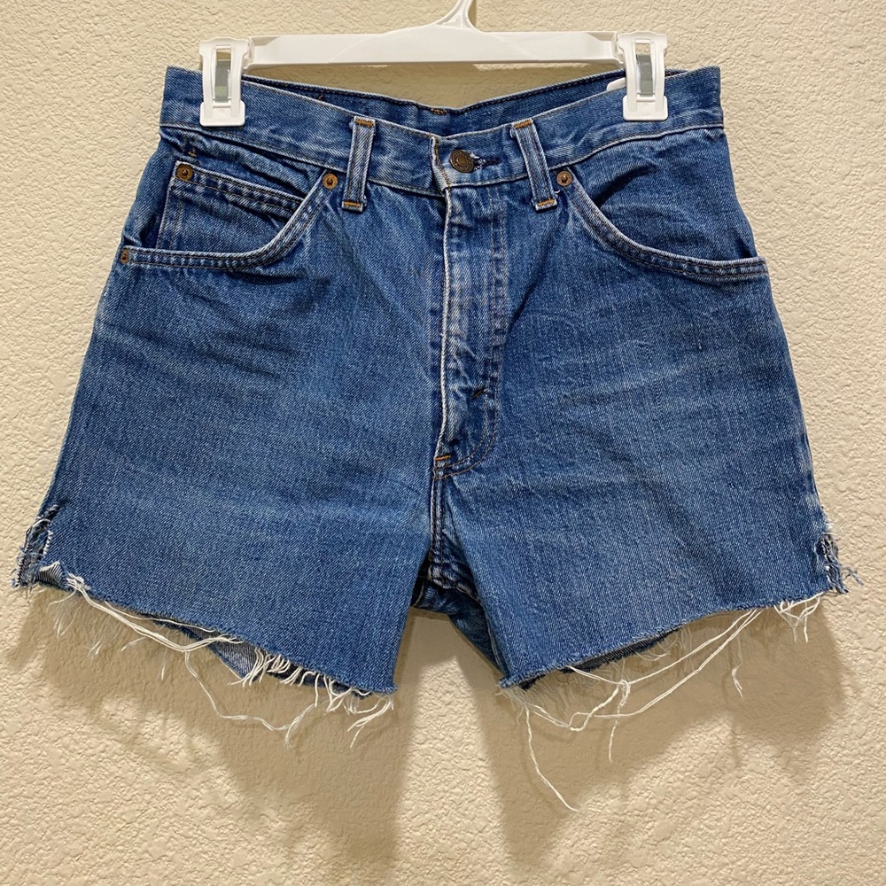 Levi’s high waisted shorts